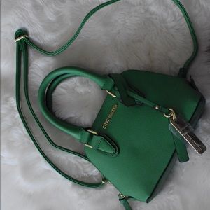 NWOT Green Steve Madden mini crossbody bag